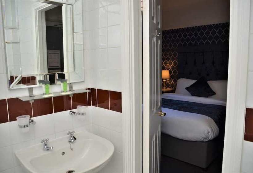 בית מלון כפרי St George By Nina