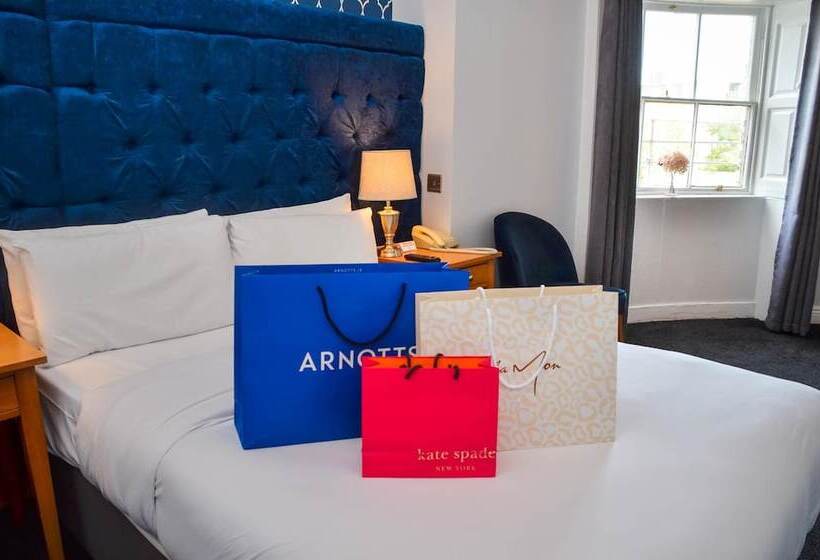 בית מלון כפרי St George By Nina