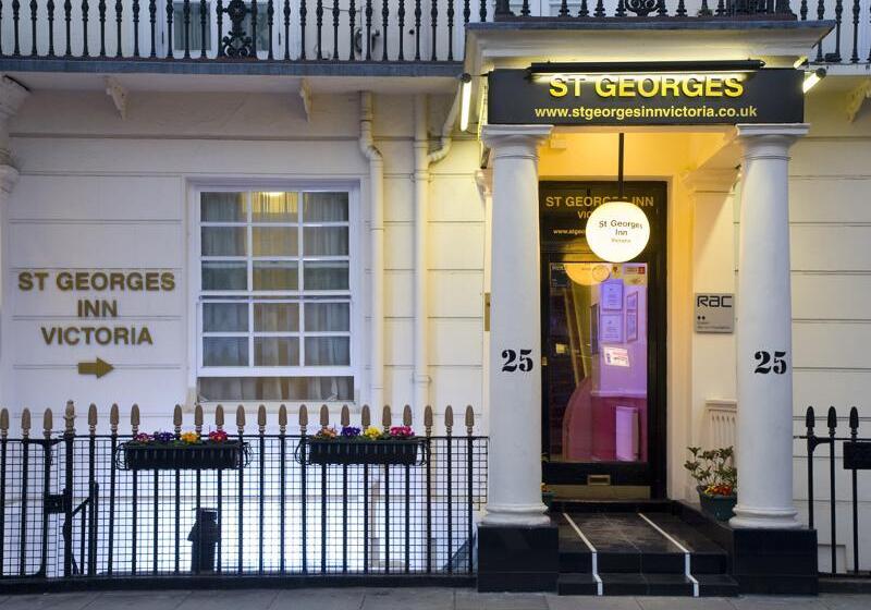 בית מלון כפרי St George S Inn Victoria