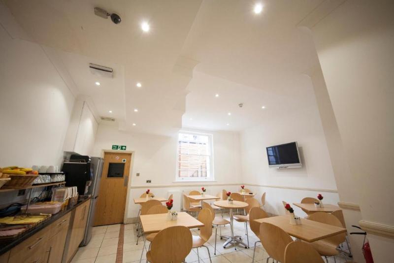 בית מלון כפרי St George S Inn Victoria