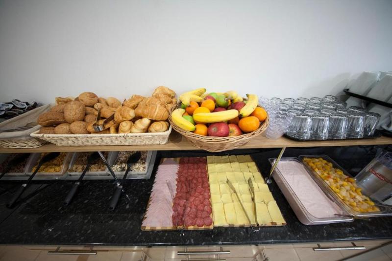 בית מלון כפרי St George S Inn Victoria