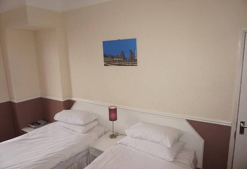 ホテル The Butlers