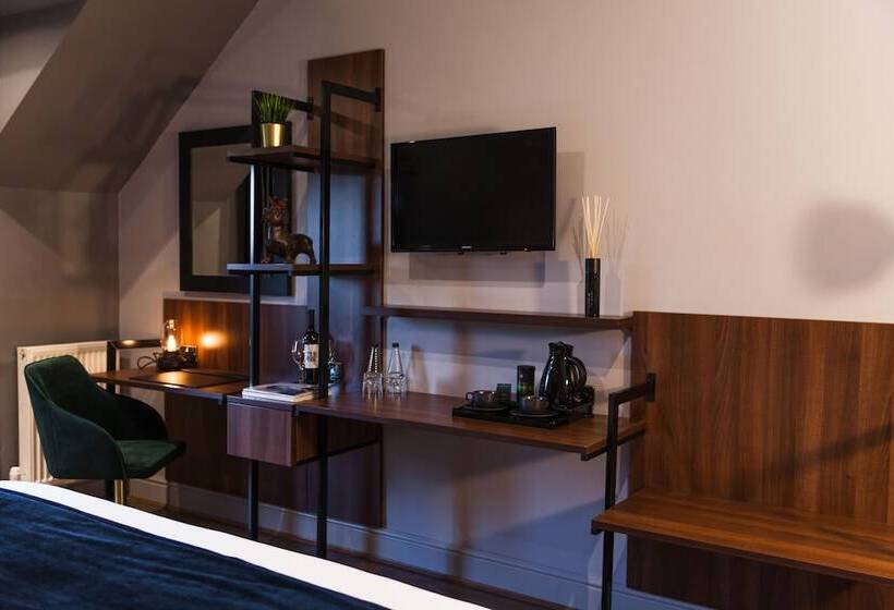 Отель The Chesterton