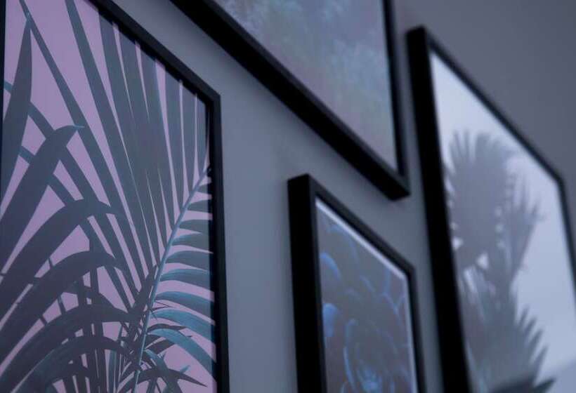 Отель The Chesterton