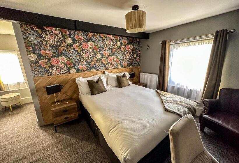 Отель The Old Mill