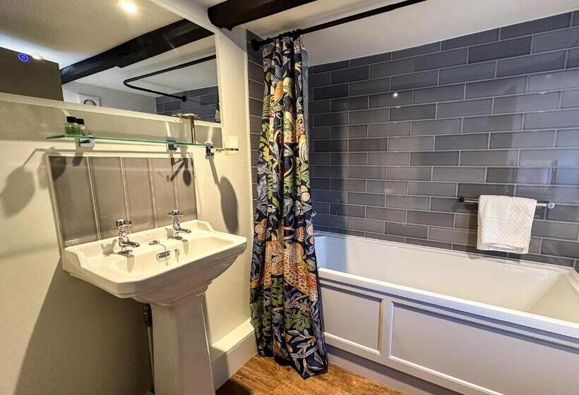 Отель The Old Mill