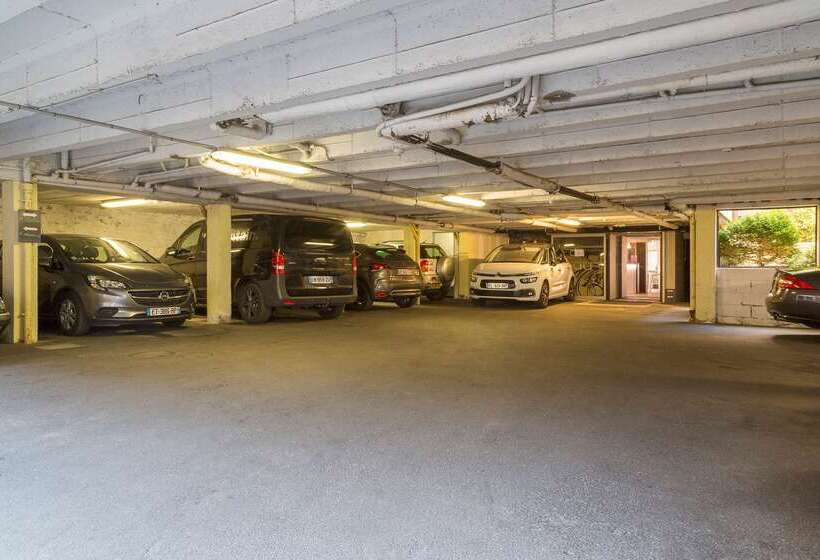 Отель Du Château Dinan  Originals Boutique