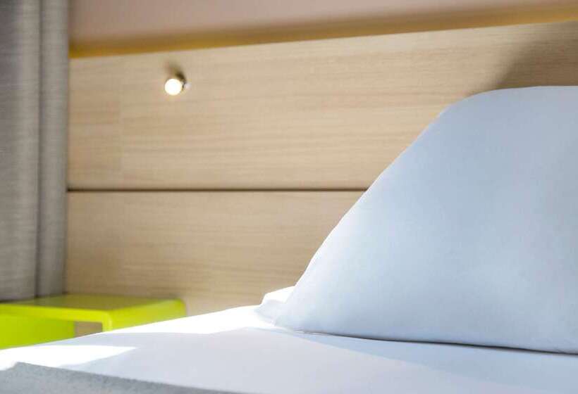 Отель Du Château Dinan  Originals Boutique