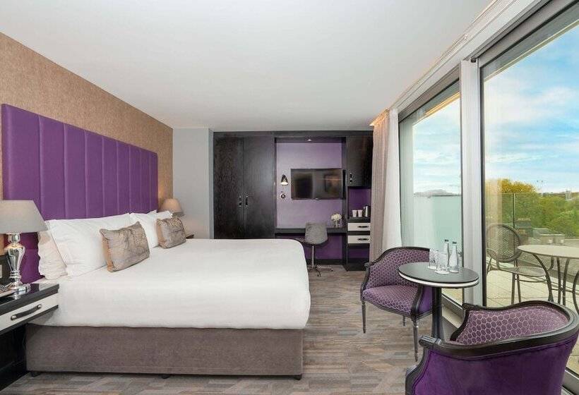 هتل The Trinity City