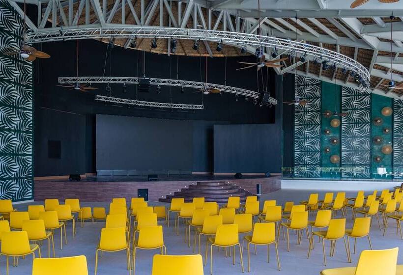 酒店 Tropical Deluxe Princess - All Inclusive