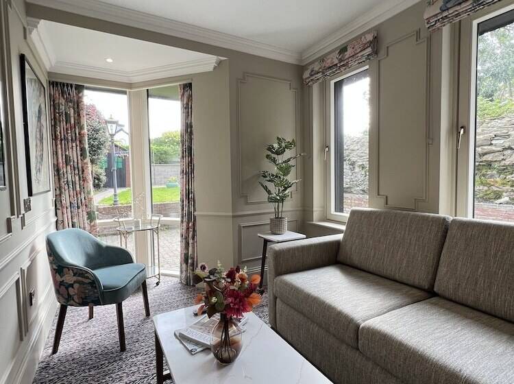 호텔 Waterloo Town House & Suites