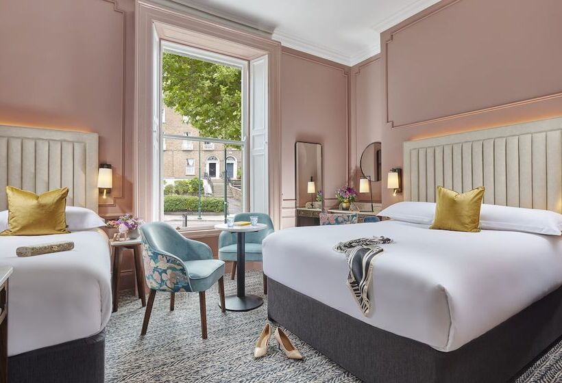 호텔 Waterloo Town House & Suites