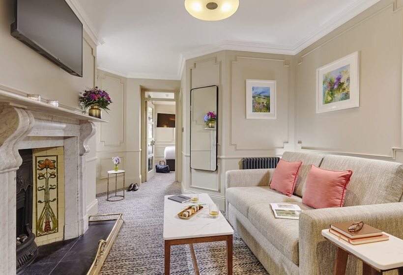 호텔 Waterloo Town House & Suites