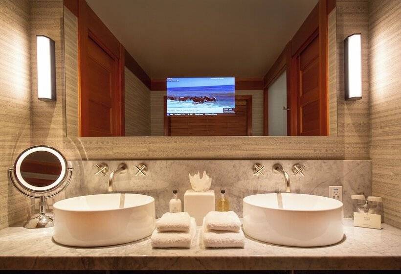 Отель Willows Lodge