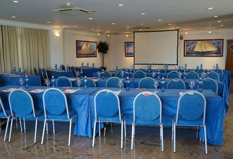 リゾートホテル Port Sitges