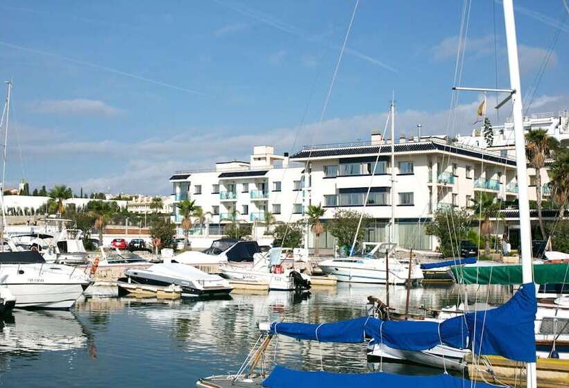 リゾートホテル Port Sitges