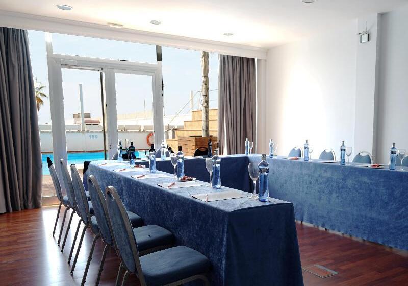 リゾートホテル Port Sitges