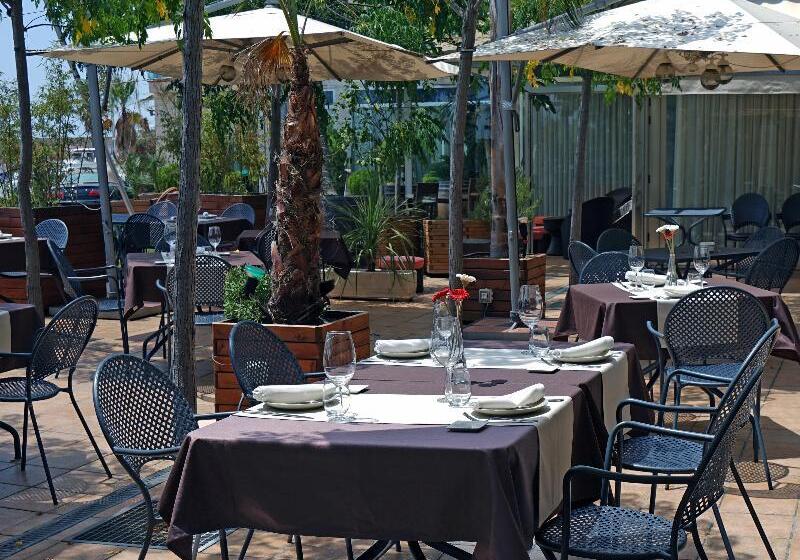 リゾートホテル Port Sitges