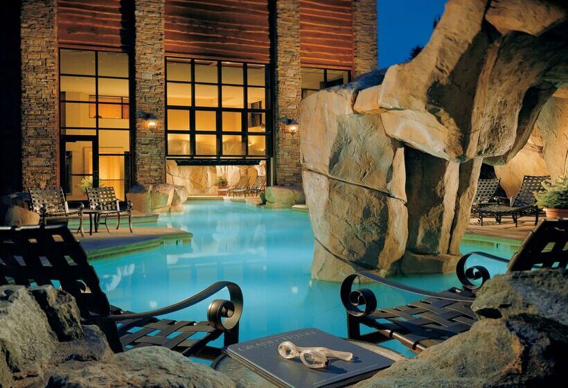 منتجع Snake River Lodge & Spa