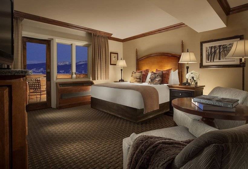 منتجع Snake River Lodge & Spa