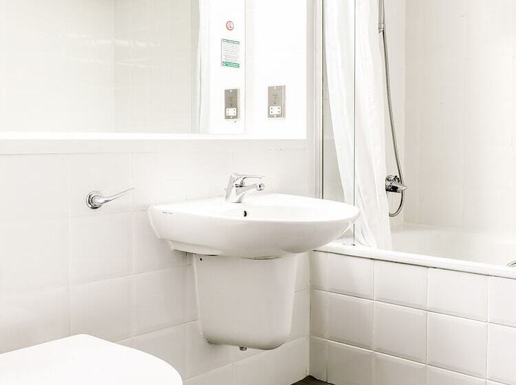 هتل Sheffield Metropolitan