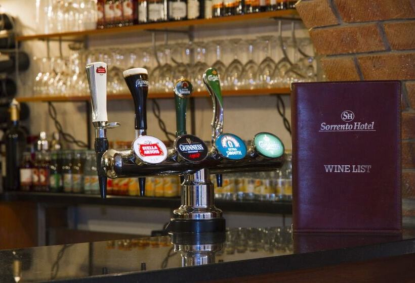 Sorrento Hotel & Restaurant