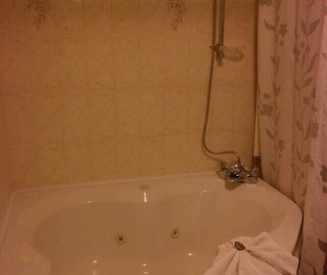 Sorrento Hotel & Restaurant