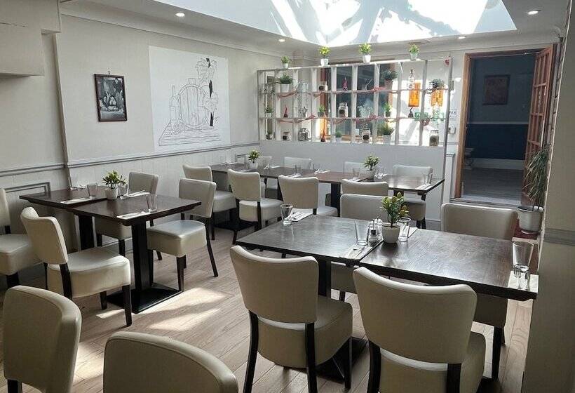 Sorrento Hotel & Restaurant