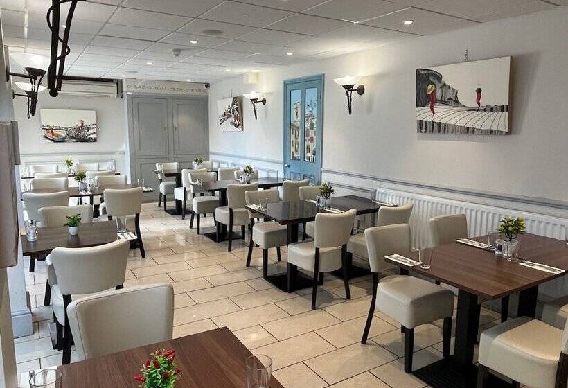 Sorrento Hotel & Restaurant