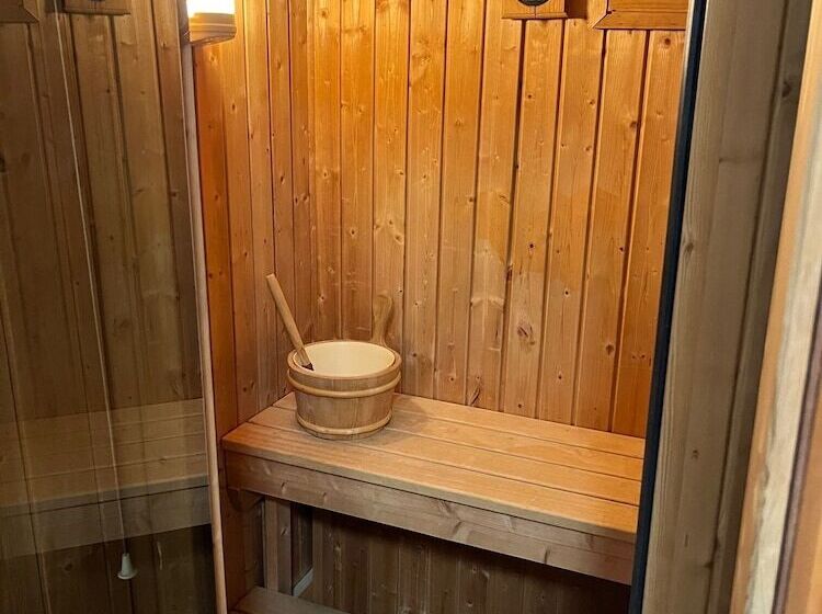 Sorrento Hotel & Restaurant