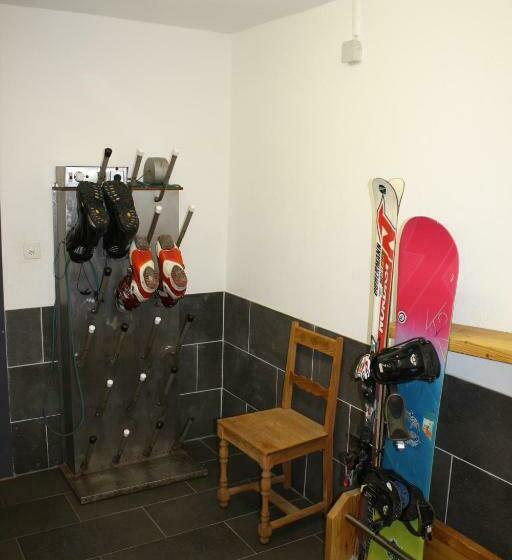 هاستل Edelweiss