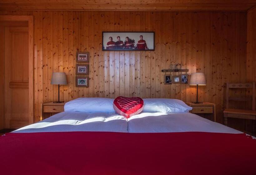 هاستل Edelweiss