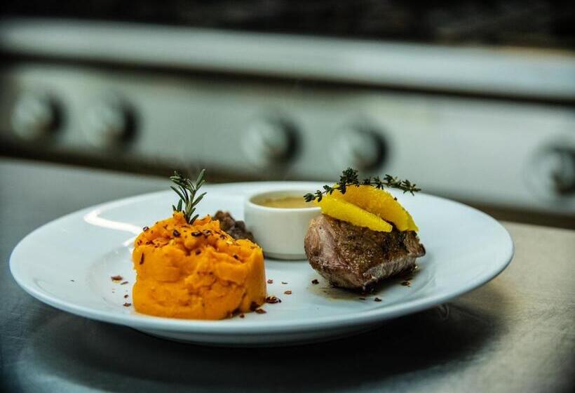 هاستل Edelweiss