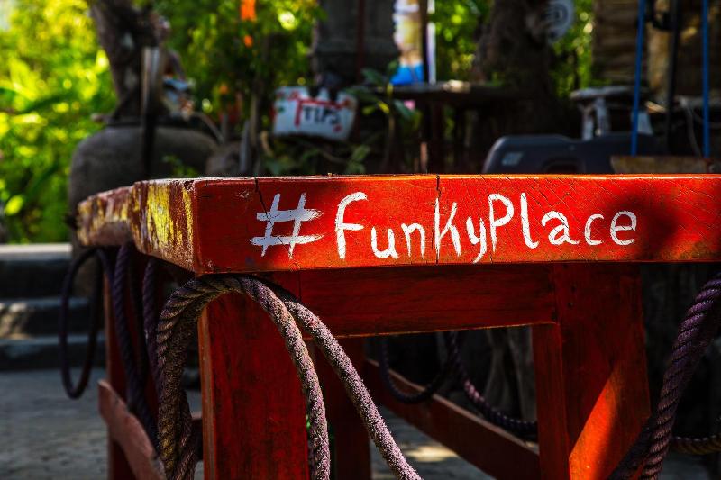 הוסטל Funkyplace
