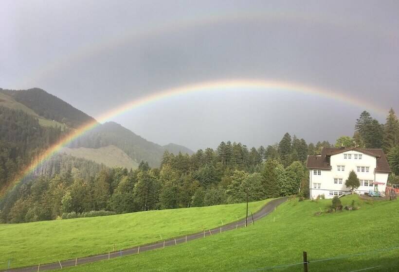 ユースホステル Waldgasthaus Lehmen