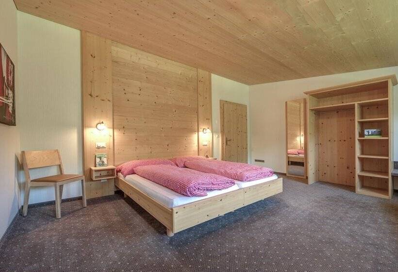 ユースホステル Waldgasthaus Lehmen