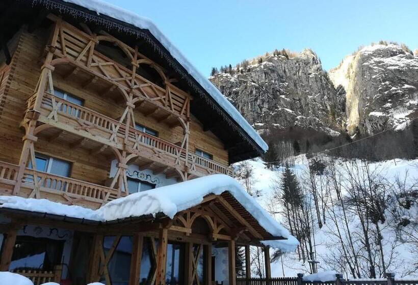 Alpenhotel La Montanara