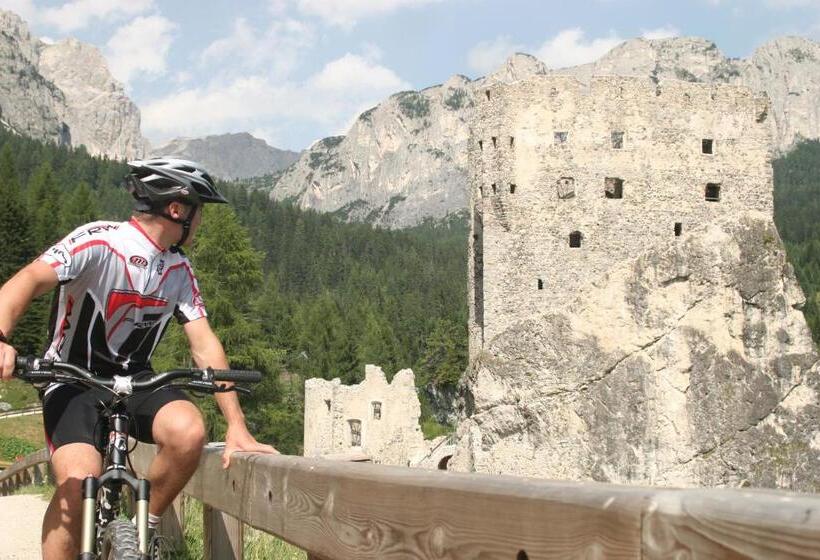 Alpenhotel La Montanara