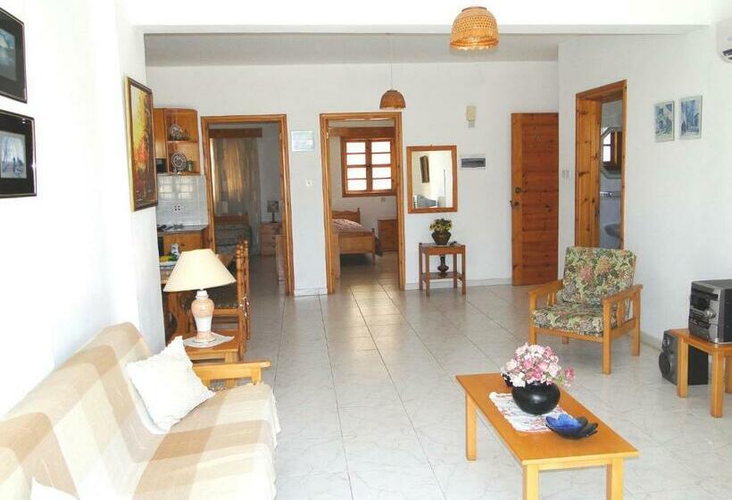 Ampelokipi Holiday Apartments