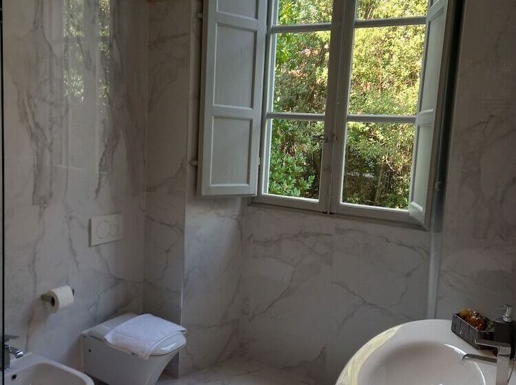 Tenuta Guinigi Antico Borgo Di Matraia   Exclusive Holidays Apartments & Pool