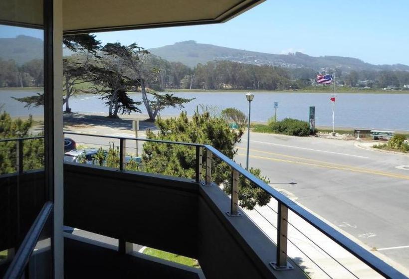 Baywood Inn Bed & Breakfast