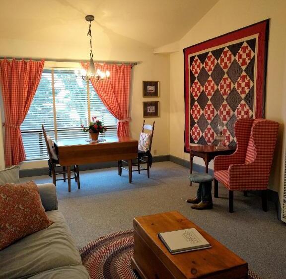 Baywood Inn Bed & Breakfast