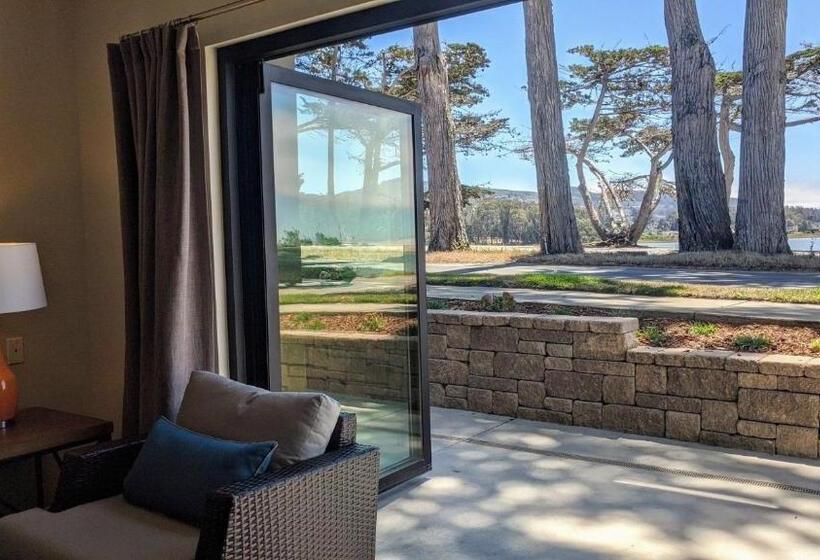 Baywood Inn Bed & Breakfast