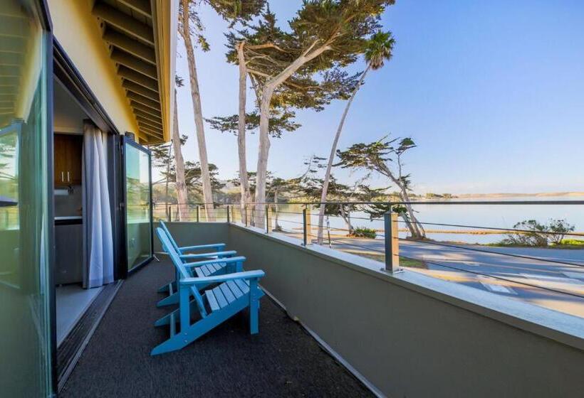 Baywood Inn Bed & Breakfast