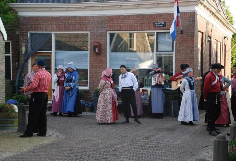 مبيت وإفطار Uit Alle Windstreken