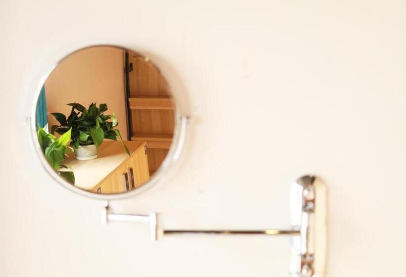 Lijiang Desti Youth Park Hostel