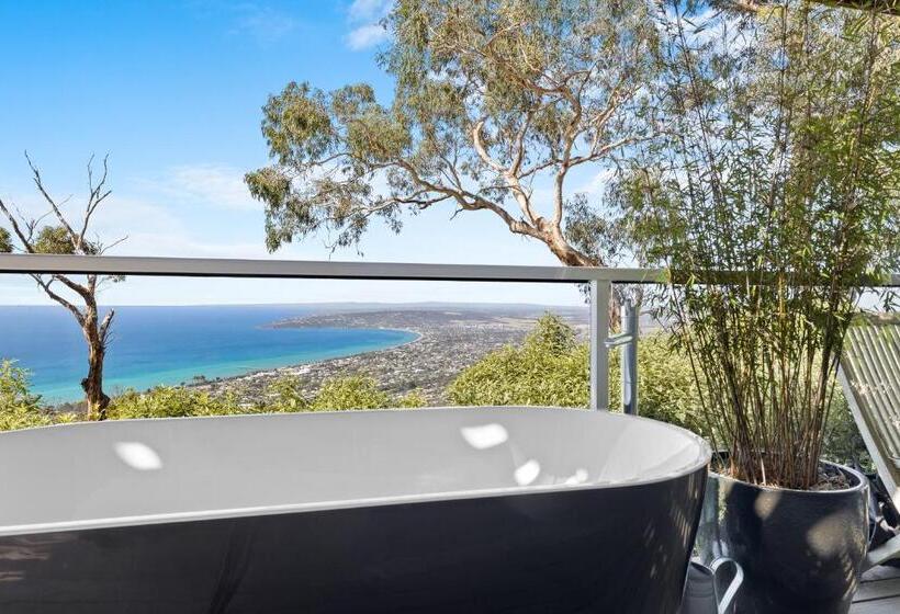 Dream Views At Arthurs Seat B & B