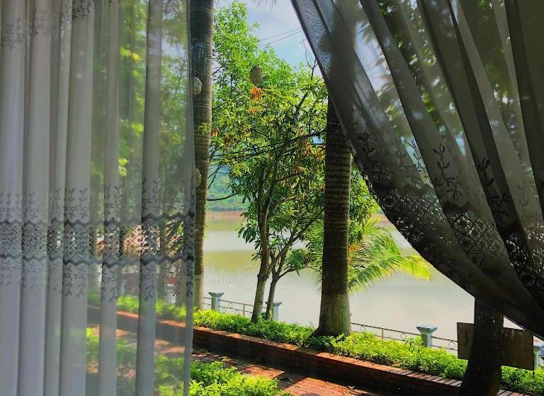 استراحتگاه Him Lam