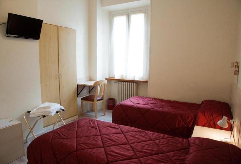 ホテル Antico Albergo