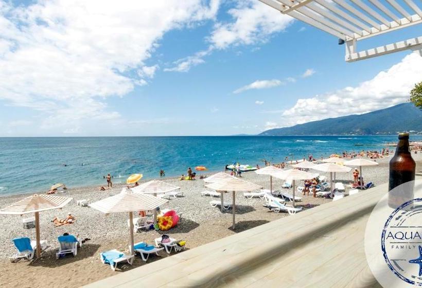 هتل Aquamarine Family Club